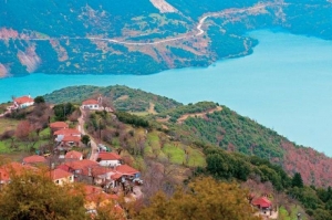 Τα χωριά της Ευηνολίμνης (www.thetravelbook.gr)