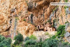 H Aγία Ελεούσα κλεισούρα από τις ομορφότερες τοποθεσίες του Νομού Αιτωλοακαρνανίας(video)