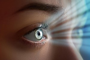 Κίνα: Νέοι φακοί επαφής δίνουν τη δυνατότητα να βλέπεις ακόμα με… κλειστά μάτια! (βίντεο)